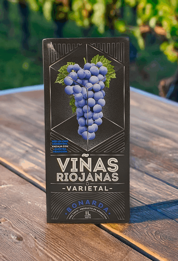 Vino Tinto varietal. Bonarda. "Viñas Riojanas" Cooperativo. - Imagen 1
